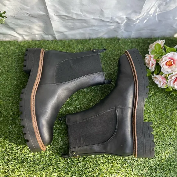 EDELMANLaguna Chelsea boots black size 7.5 gently used$205