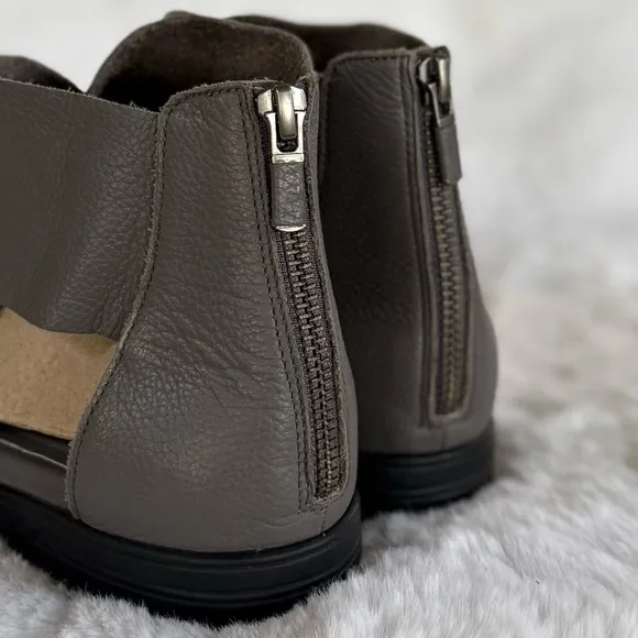 EILEEN FISHER 11 Carver Tumbled Leather Crisscross Strap Sneaker Sandals • Storm