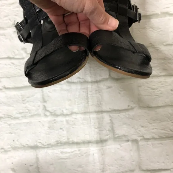 Eileen Fisher Echo leather gladiator sandals