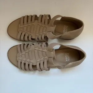Eileen Fisher Gladiator Sandals Size 8 Tan Leather Flats Sz 7.5