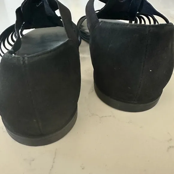 Eileen Fisher Rato Sandals in black Size: 6.5