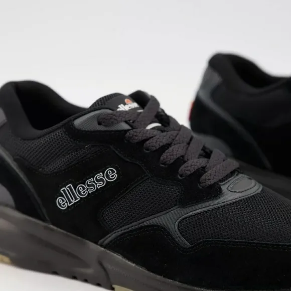 Ellesse NYC84 runner sneakerssize 12 Color black