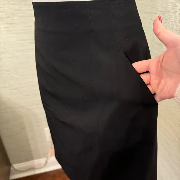 Emporio Armani Sz 8. Beautiful black lightweight wool suiting skirt.