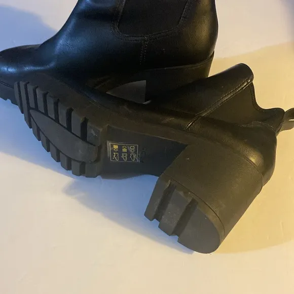 EUC ALDO Ankle Boots, Booties, Leather, Platform, Sz 9, chunky, block heel