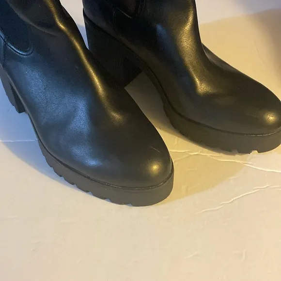 EUC ALDO Ankle Boots, Booties, Leather, Platform, Sz 9, chunky, block heel