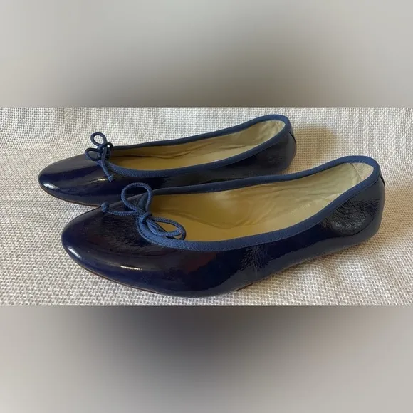 EUC Bagllerina foldable ballet flats