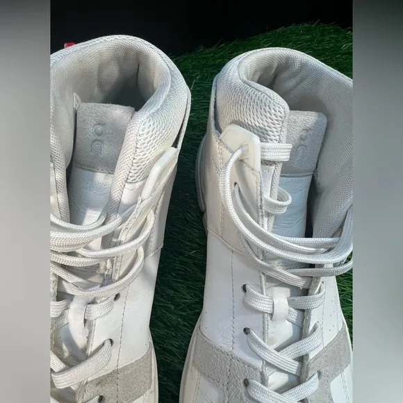 EUC - On Men's The Roger Clubhouse Mid 2 Sneakers Size:10.5