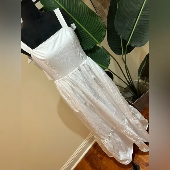 Express Square Neck Bow Tiered Maxi Dress in White w/ POCKETS Medium