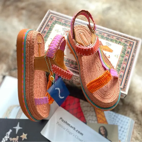 Farm Rio Artisanal Flatform Raffia Velcro Sandals