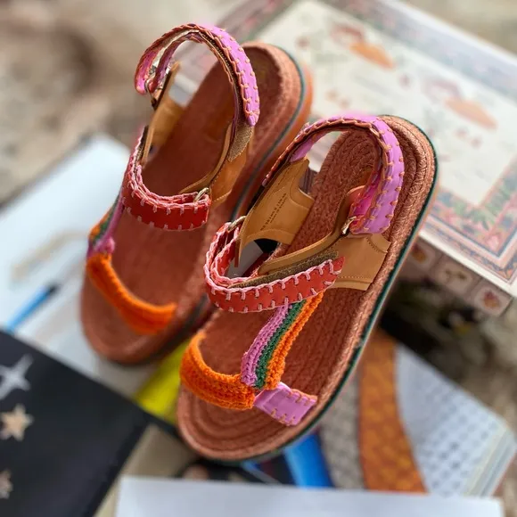 Farm Rio Artisanal Flatform Raffia Velcro Sandals