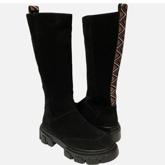 Farm Rio Boots Knee High Lug Sole Black Suede Sz 8.5 Tall Chunky Embroidery NEW