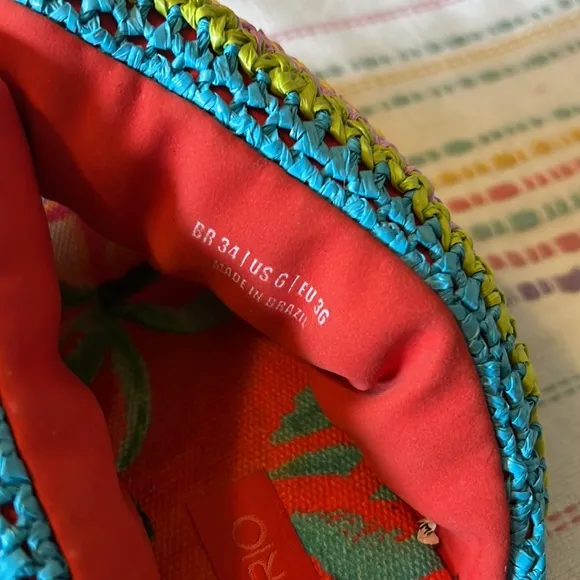 Farm Rio Toucans Crochet Puffy Flip Flop Size 6