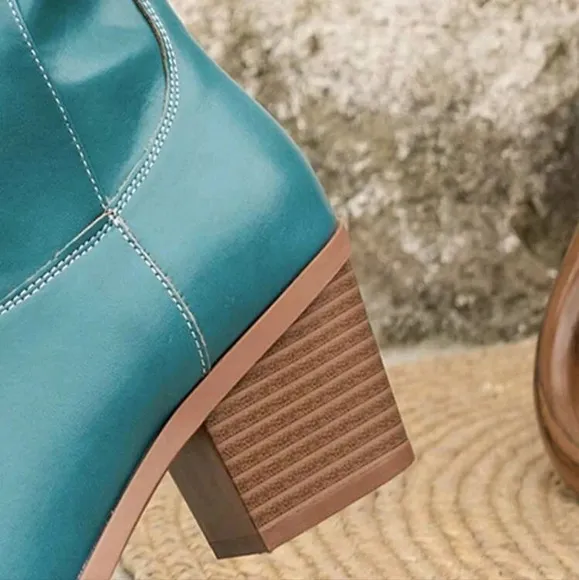 Fashionable Pointed Toe Embroidered Western Style Riding Boots With Thick Heels