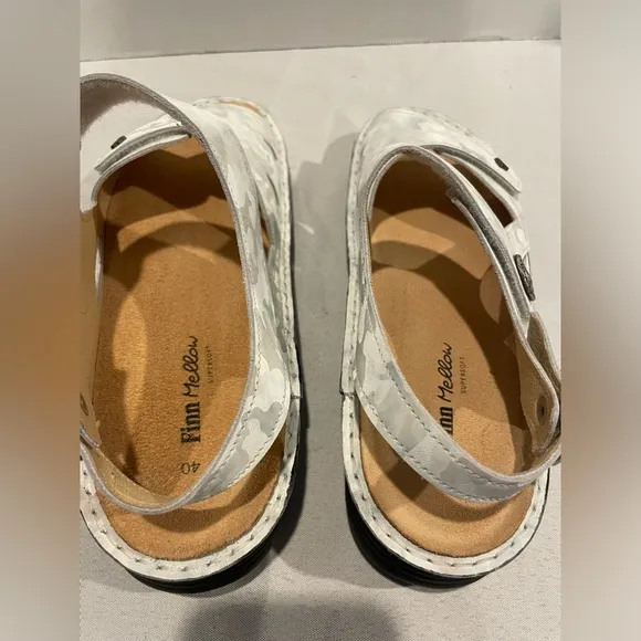 FINN COMFORT Barbuda Mavi Diva White Marble Buckle Strap Sandals Women’s 9 (40)