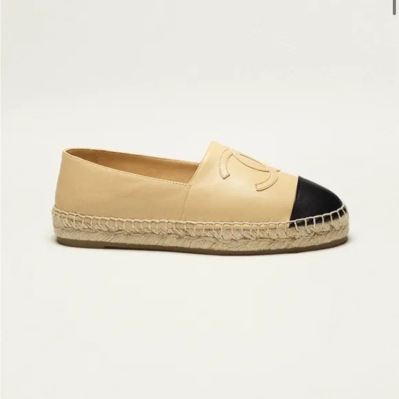 ⚡️Flash Sale⚡️Chanel Leather Beige and Black Espadrilles