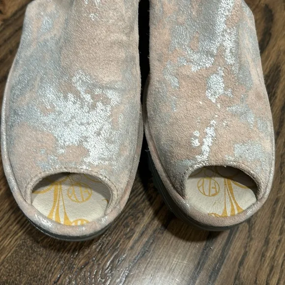 Fly London Suede sandals in pink and gray size 37