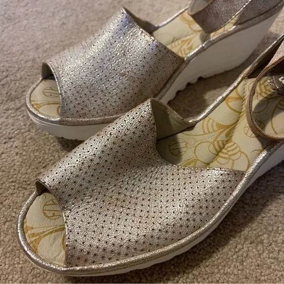Fly London Yake Metallic Leather Wedge Sandals Women's Size 8.5 or 40EU
