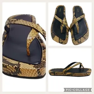 FRAME le Montauk Sandals GUC $298  size 37.5 US 7      S2394