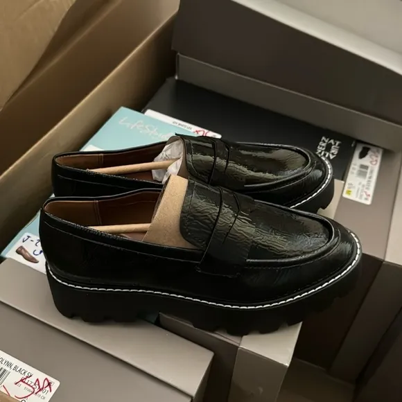 FRANCO SARTO Balin Lug Sole Loafers (WIDE)