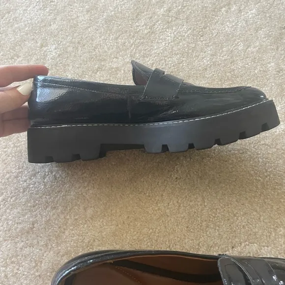 Franco Sarto Lug Sole Balin Penny Loafer. Women size 9. midnight blue/black‎
