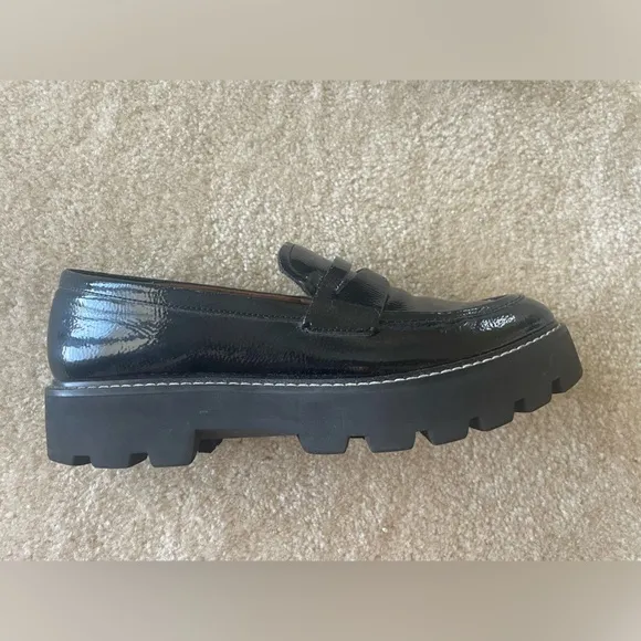 Franco Sarto Lug Sole Balin Penny Loafer. Women size 9. midnight blue/black‎