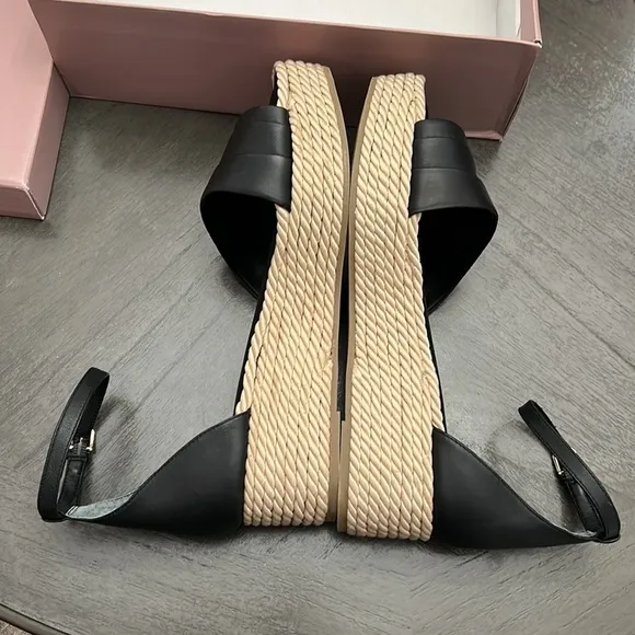 Franco Sarto Sandals Via Black Leather