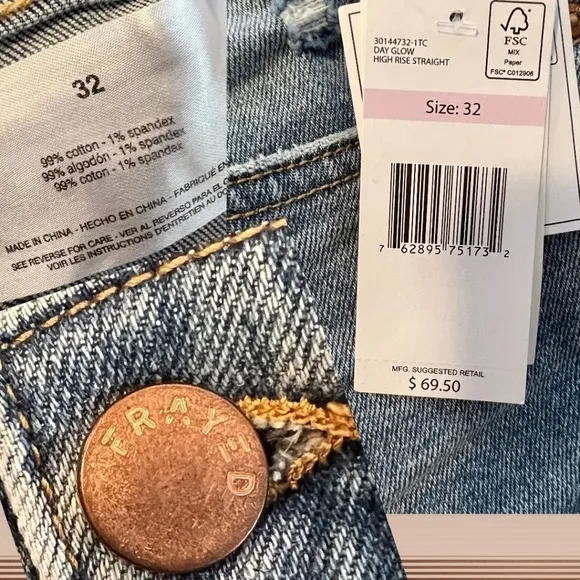 FRAYED High-Rise Straight Ankle-Length Raw Hem Jeans