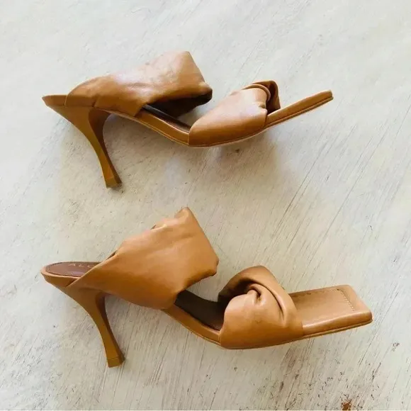 Free People Alohas Twist Strap Mule Sandals Brown Size 38 NWOT $190