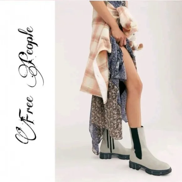 Free People Chelsea Boot, SZ 39, New With Box