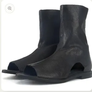 Free People for Women: Ridge Runner Black Bandals size 38 sandal/boot