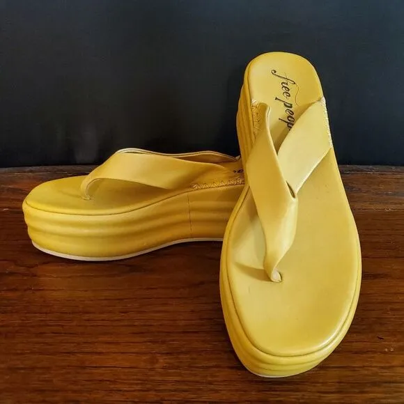 Free People HAVEN Flatform Sandals Thong Straps Size 9 US 39EU