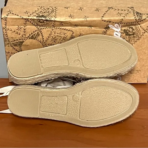 Free People Heat Wave Wrap Cream/Multi Glitter Flats Size 6.5 NIB