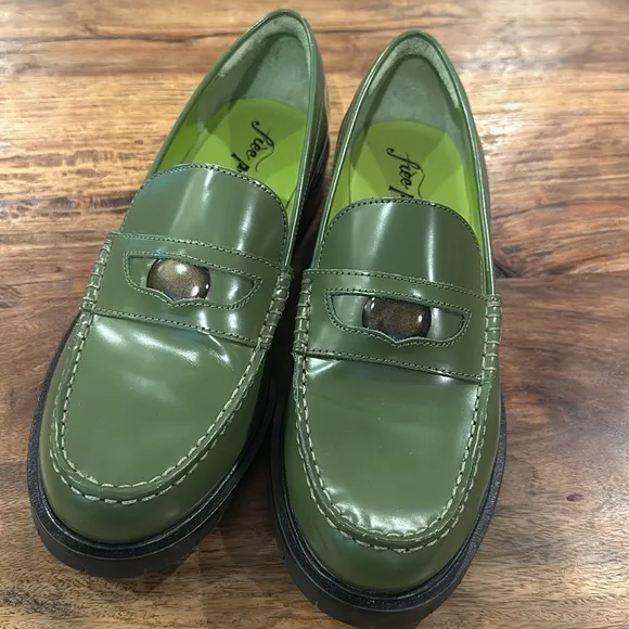 FREE PEOPLE Liv Penny Loafers in Green Apple 38.5