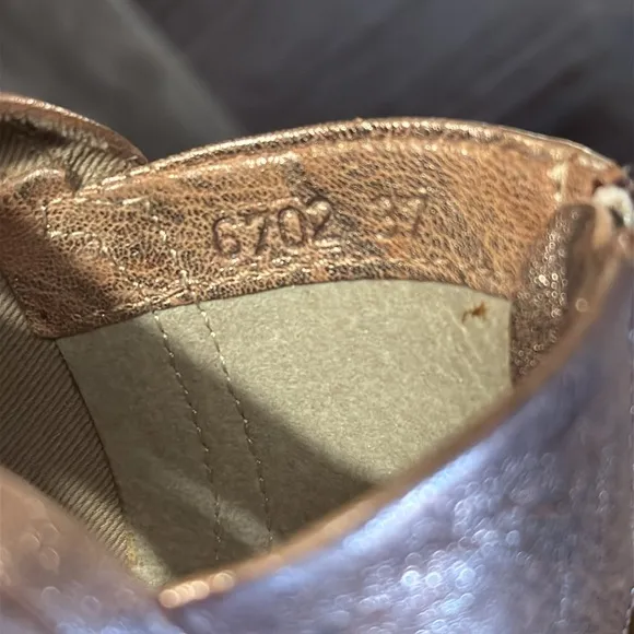 FREE PEOPLE Lost Valley Leather Ankle Boots Strappy in Gold/Bronze. Size 37