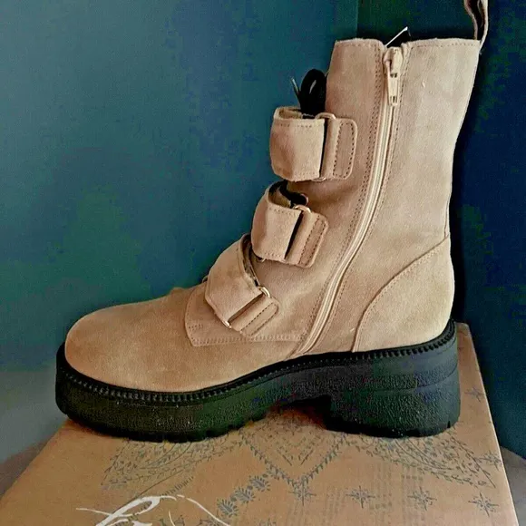 FREE PEOPLE Suede Emmet Lace Up Lug Sole Boots 38