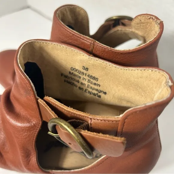Free People SURI Clog Boots Buckle Leather Lug Sole Chunky Boho Y2K 5.5 US 36 EU