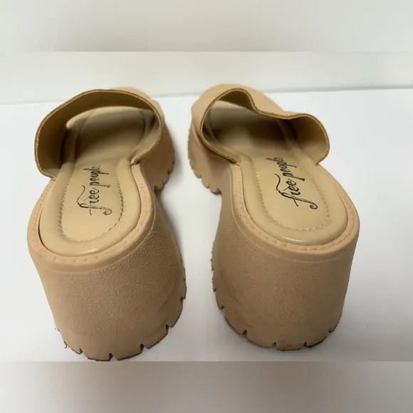 FREE PEOPLE Winona Pearl Sand Platform Wedge Sandals Women’s Size 37 (6.5)