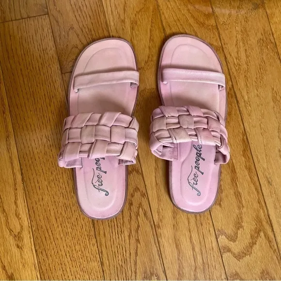 Free People Woven River Leather Slip-On Sandals Pink Super Soft Sz 8/EU 38
