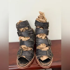 Freebird by Steven “Quail” black leather sandal in size 8