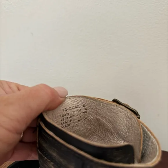 Freebird by Steven “Quail” black leather sandal in size 8