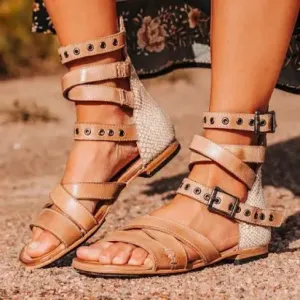 Freebird saylor neutral sandals size 8 - never worn!