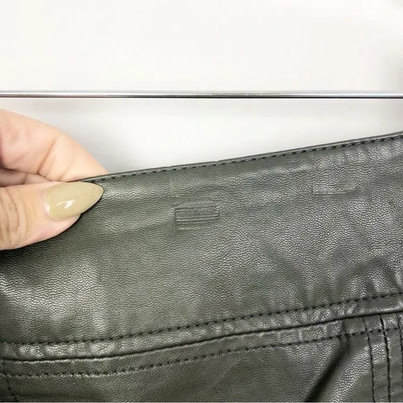 FREE PEOPLE | Vegan Leather Dark Green Modern Femme Mini Skirt Women’s Size 6
