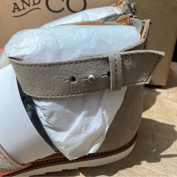 Frye and Co sandal women's size 8.5 NWT woven leather Southwestern strappy