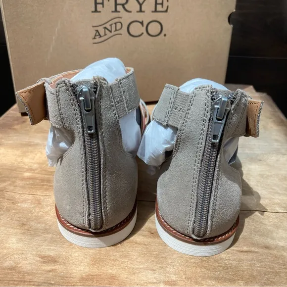 Frye and Co sandal women's size 8.5 NWT woven leather Southwestern strappy