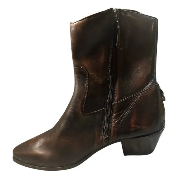 Frye Brown Heeled Boots Leather Western Style