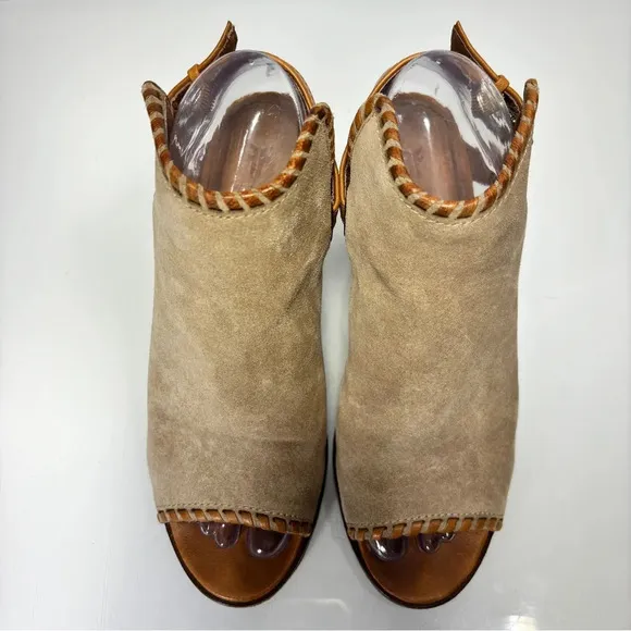 Frye Dani Shield Beige Whipstitch Peep Toe Sling Back Heeled Sandals Size 7.5