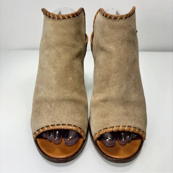 Frye Dani Shield Beige Whipstitch Peep Toe Sling Back Heeled Sandals Size 7.5
