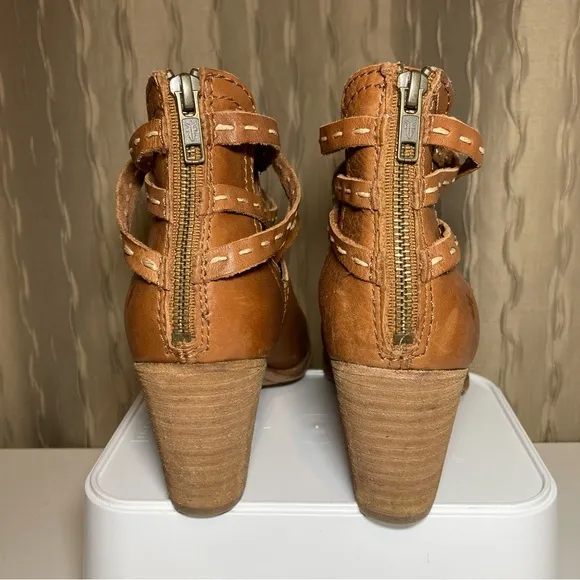 Frye Naomi Pickstitch Women's 9 Whiskey Brown Leather Boots Chunky Heel Straps