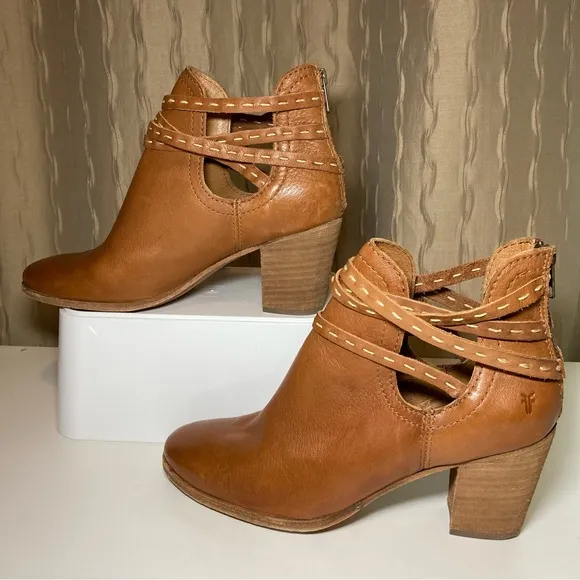 Frye Naomi Pickstitch Women's 9 Whiskey Brown Leather Boots Chunky Heel Straps