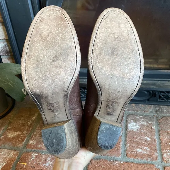 FRYE Taylor Brown Leather Tall Heeled Boots EUC! SZ 10 B